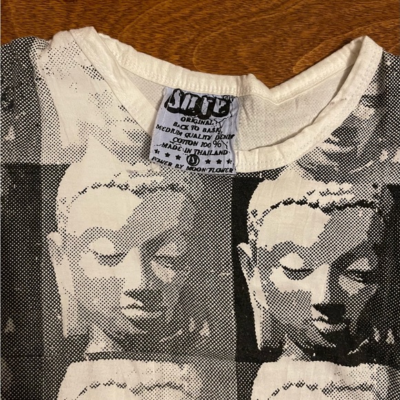 Buddha tee - Picture 2 of 3